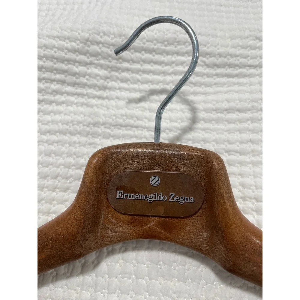 Ermenegildo Zegna Luxury Wood Suit Hanger Wide shoulder Non-Slip Trouser Bar